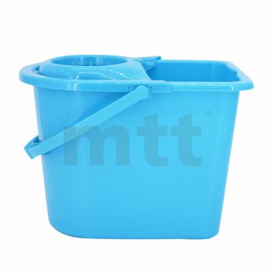 China 14L sustainable pp wipe bucket with wringer, portable water bucket for sale