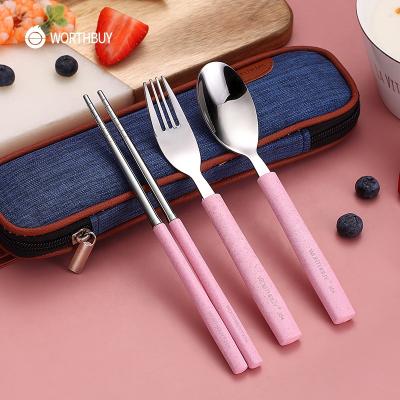 China WORTHBUY 18/8 Stainless Steel Sustainable Tableware Portable Dinner Set for Kids Travel Tableware with Wheat Straw Handle Spoon Fork Set for sale