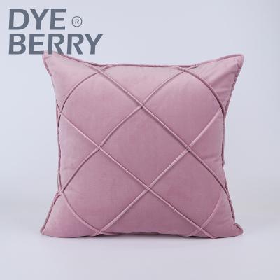 China Viable Light Pink Dyeberry Diamond Texture Modern Luxury Velvet Cushion Cover For Home Decorative for sale