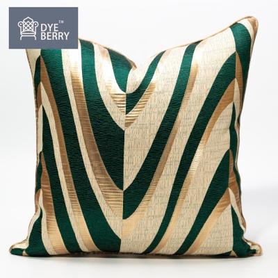 China Luxury Modern Simple American Dyeberry Style Jacquard Cushion Cover Green Gold Viable Streamline Light Texture Pillow Cover for sale