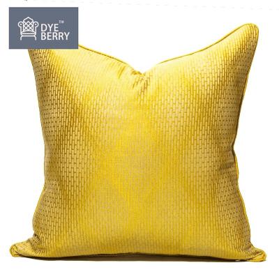 China Sustainable Luxury Gold Dyeberry Jacquard Modern Simple Cushion Cover With Piping for sale