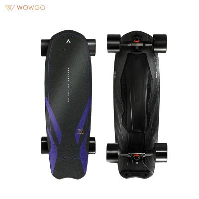 China 8 Ply Canadian Maple 2022 hot sale shortboard Canadian Maple 40kph 25km real range 2*680w dual hub motor 10S2P 36V WowGo mini 2 electric skateboard for sale