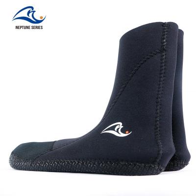 China Durable Fashion 3MM Full Protection Beach Swimming Anti Slip Water Sport Neoprene 3mm Surfing Diving Socks for sale