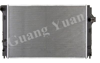 China Base de aluminio L4 1.5L 12-15 A/TA del radiador C del OEM 16400-21330 Toyota Prius en venta