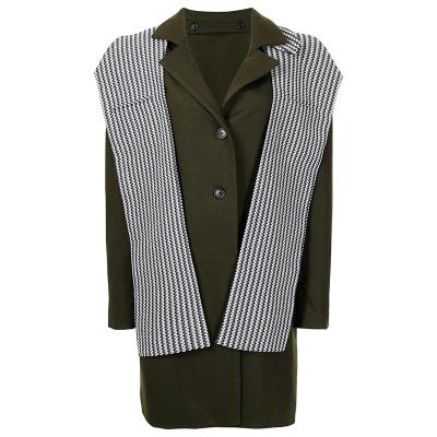 China OEM Breathable Long Sleeve Layered Effect Coat for sale