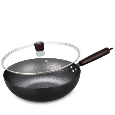 China Sustainable Non-Stick Wok With Lid Wok Cast Iron Pot Cooking Skillets Flat Bottom Cookware for sale