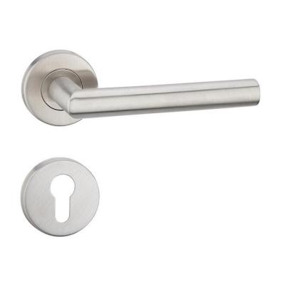 China Modern aluminum stainless steel zinc lever pull door handle for hotel home villa interior door for sale