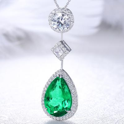 China Anster 9K Gold 4.7ct Emerald Fashion Cubic Zirconia Square Shape Pendant Necklace for sale