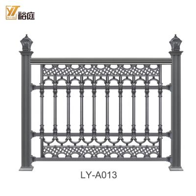 China Easily Assembled Decorative Casting Aluminum Fence Panels for sale