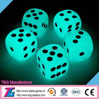 China Glow in the dark high quality glow in the dark party dice for drinking games for sale