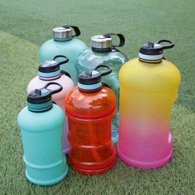 China Sustainable 2.2l Tritan Bpa Free Time Marker Frosted Petg Sports Plastic Motivational Water Bottle With Straw for sale