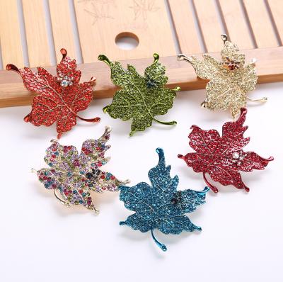 China As gifts or decoration and so on the shine of maple leaves brooches women for sale