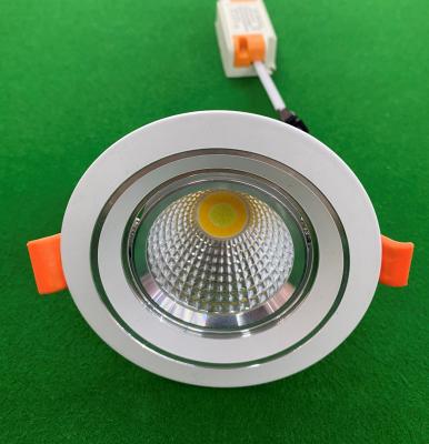 China Rgbww 12v Spot Lights Decorated Surface Mounted Light Led Spot Light for sale