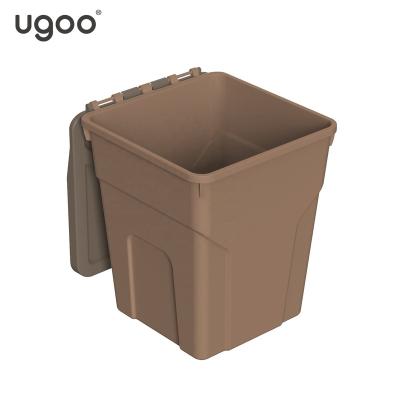 China Made by hot selling eco-friendly pp pet food storage container dry storage container pet food with middle wheels for sale