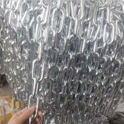 China Lifting Chain G30 Welded Link Chain Long Iron Link Electro Galvanized Chain for sale