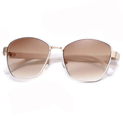 China Fashion Sunglasses Polarized Hand Made Square Metal Sunglasses Women Latest for sale