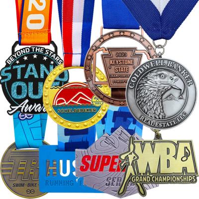 China Deportes Medallas de metal personalizadas Patinaje de remo Letras Atletismo Estudiante Medalla ganadora en venta