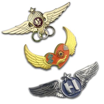 China Custom Metal Badges Weiches Hartes Emaille Magnetische Namensmarke Lapel Pins zu verkaufen