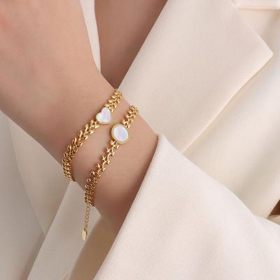 China Women Jewelry Stainless Steel Wheat Gold Plated 5mm Wide Chain Heart Shell Non-fading White Bracelet for sale