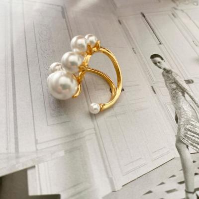 China FASHIONABLE Exaggerated Copper Gold Plated Jewelry Funky Open Rings Unique Pearl Engagement Rings for sale