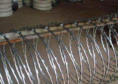 China Envase de alambre de púas de Concertina galvanizado y sumergido en caliente en venta