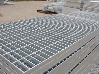 China Hot Dip Galvanized Steel Grating 32x4mm 30x100mm Drainage Galvanized Bar Grating for sale