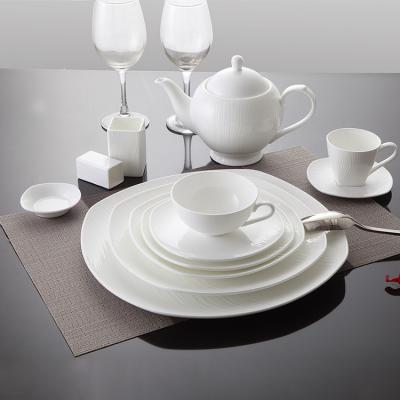 China Viable Royal P&T Wares Bone China Tableware Five Star Hotel Tableware Supplier Square Dinner Plates For Catering Event for sale